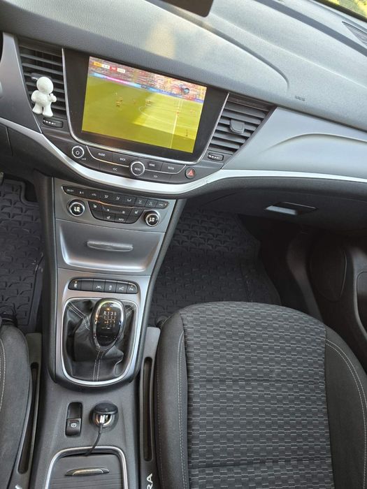Opel Astra  k 1.4 cng 2019г.