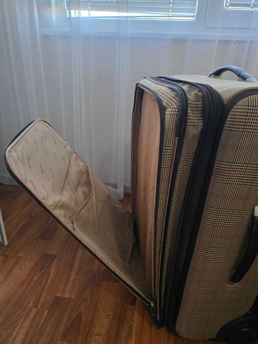 Голям куфар Estil голям размер XXL