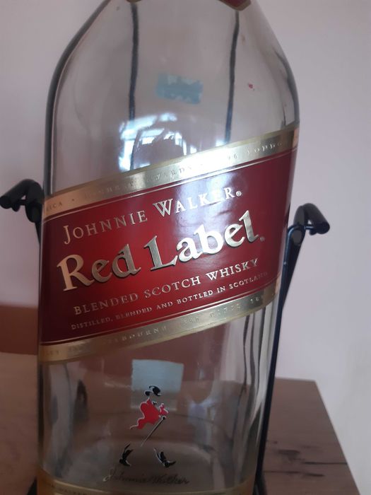 Галон от уиски JOHNNIE WOLKER на люлка, 4.5 литра