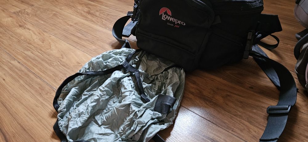 Lowepro Orion AW + Husă ploaie – Geantă foto profi, stare impecabilă