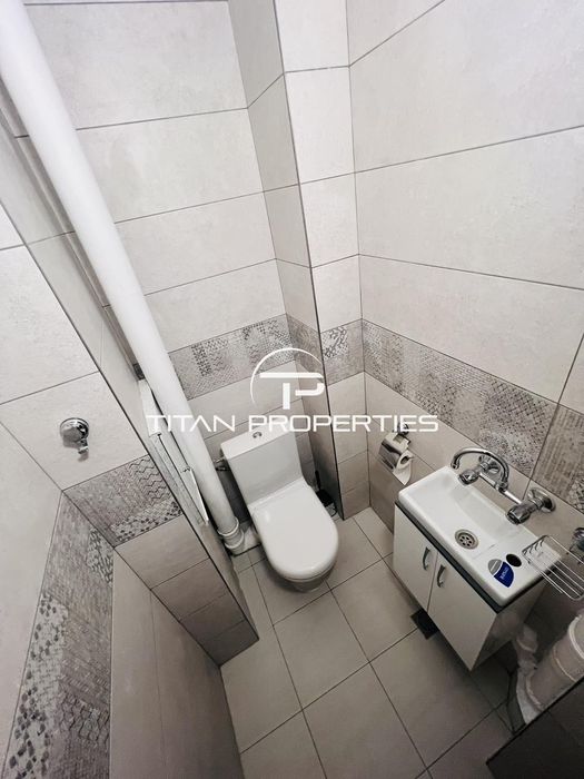 Дава се под наем Тристаен апартамент в Бургас, Център - 92 кв.м за 612 € - Снимка #9