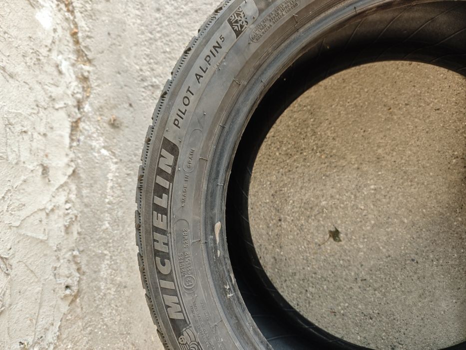 Зимни гуми Michelin Pilot Alpin 5 – 245/45 R17,