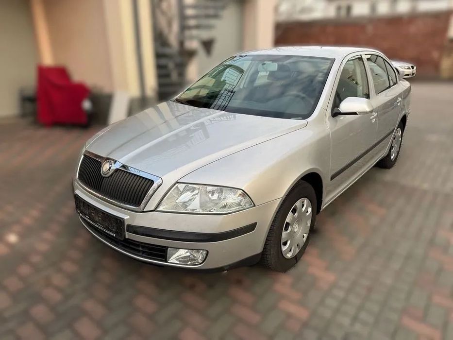 Dezmembrari / Dezmembrez SKODA OCTAVIA 2