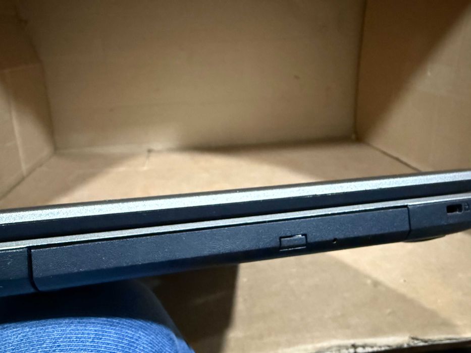 Лаптоп MEDION akoya P7639