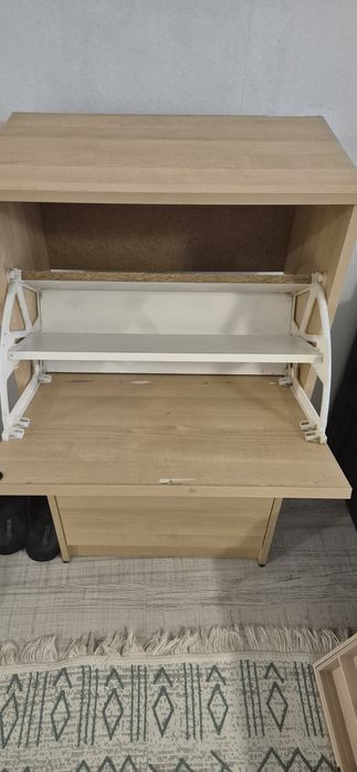 Трапезна маса и 6бр столове и шкаф за обувки