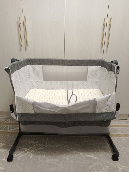 Продам колыбель с маятником