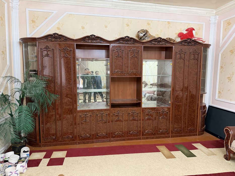 Srochni mebel sotiladi !!!