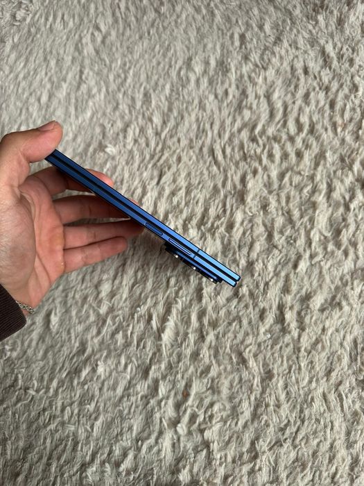 Samsung  galaxy fold 7