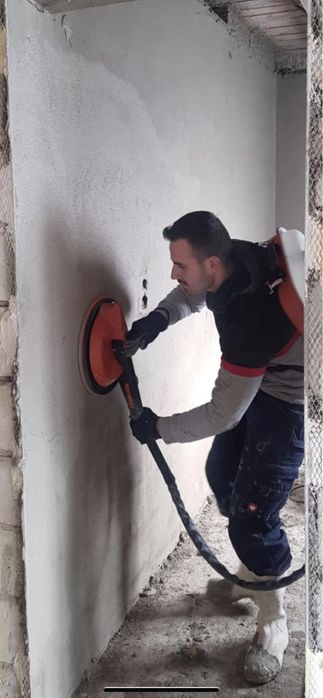 Tencuieli mecanizate