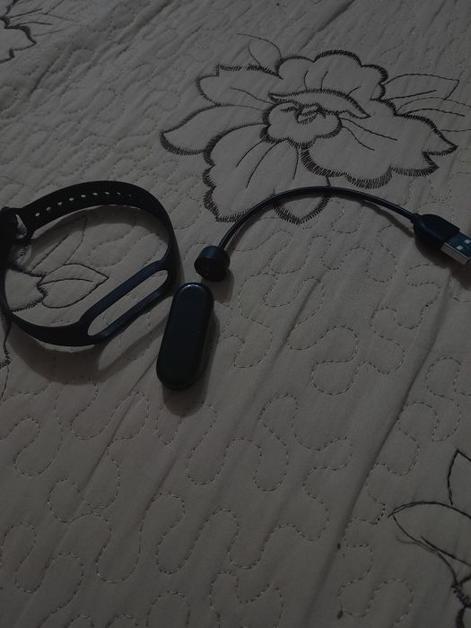 Ceas bratara fitnes fără cutie