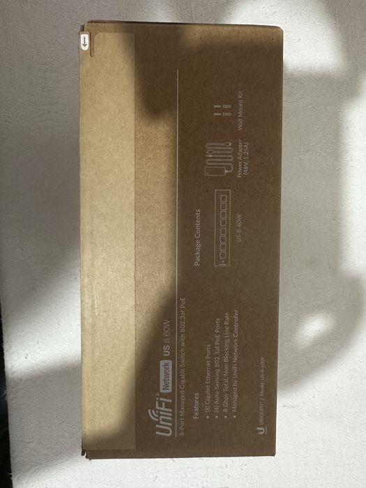 Коммутатор Ubiquiti US-8-60W