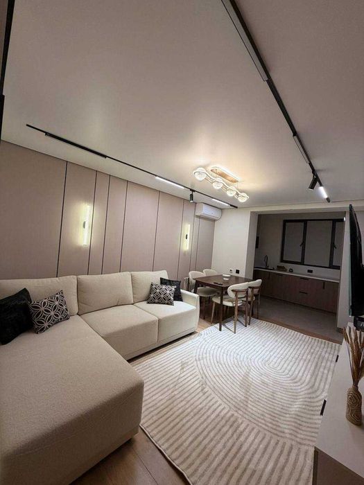 Сдам новую квартиру на Ц-7 3в4/3/4 110 школа Метро Космонавты недалеко