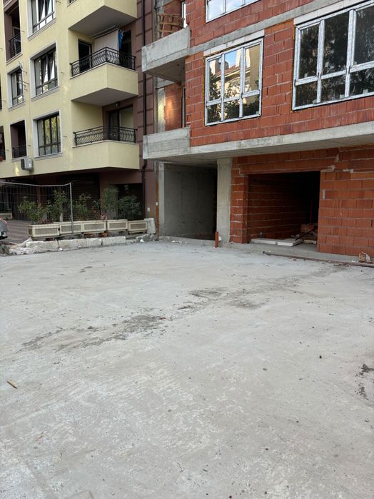 Продава се Гараж / Паркомясто в София, Белите брези - 30 кв.м за 1734 €/кв.м - Снимка #1