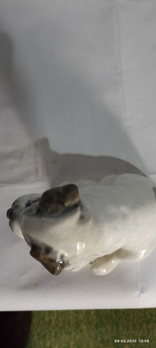 Статуэтка из фарфора "Щенок" в идеальном состоянии по фото