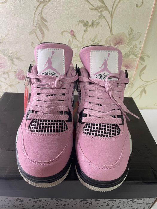 Pantofi sport de culoare roz, model Air Jordan 4 Retro Orchid mărimea 37,5