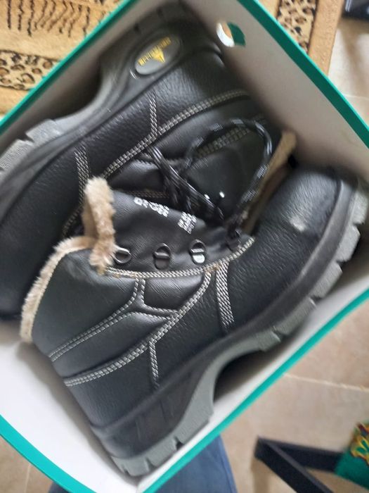 Зимни спец ботинка