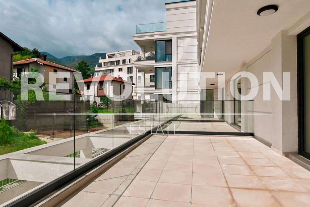 Тристаен апартамент в ж.к. Драгалевци.