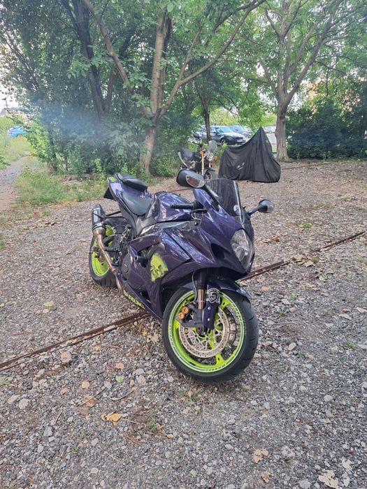 Vând Suzuki Gsx-r 1000 k7-K8