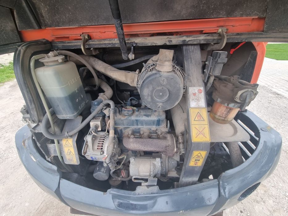 Багер Kubota KX36-3 и пътеки