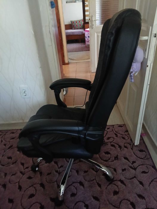 Офис стол с масажор