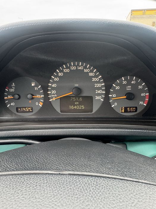 Mercedes CLK 200 W 208