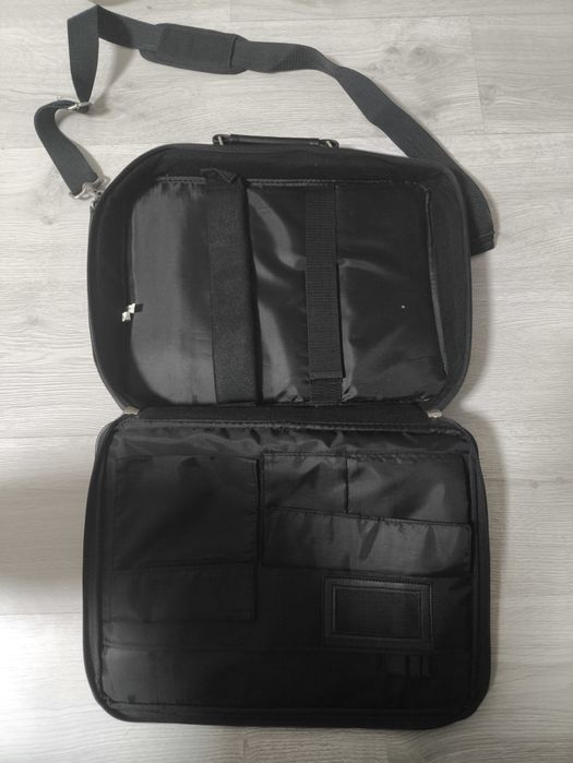 Продам сумку для ноутбука.