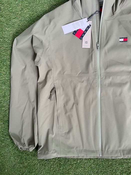 Мъжко яке : Tommy Jeans Zip-Thru Relaxed Windbreaker Beige L