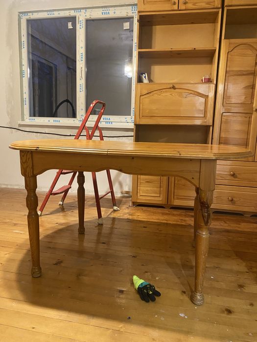 Дървена маса масив 144×82 см – здрава и стабилна