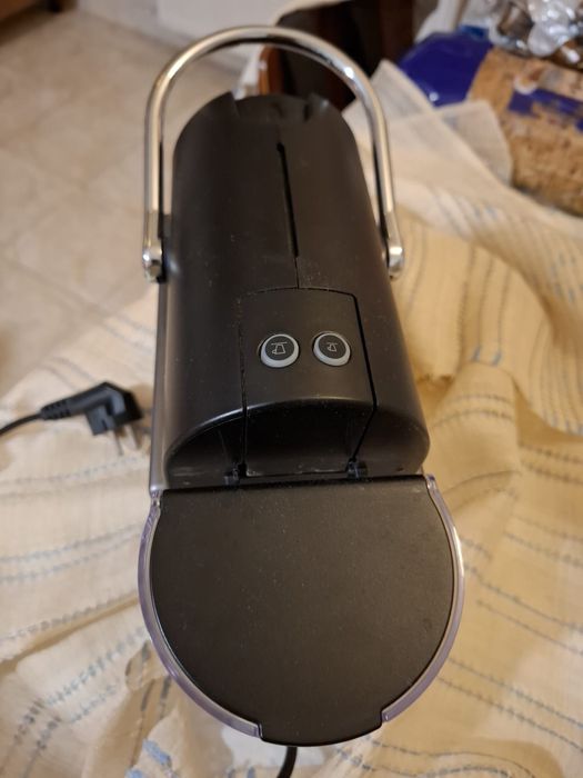 Aparat de cafea Nespresso capsule