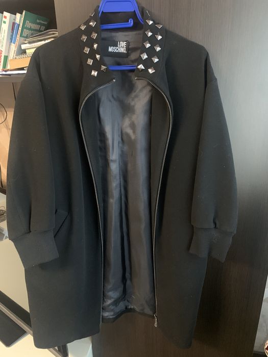 Палто love moschino