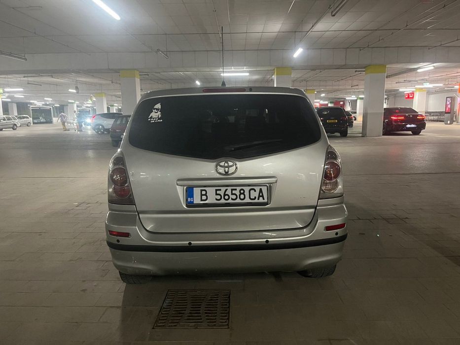 Toyota Corolla Verso 2004г(1.8 бензин-газ)
