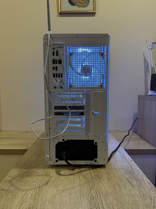 Ryzen 7 9700x RTX 5060