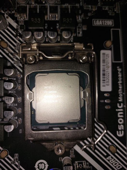 Процессор Intel i3 10100