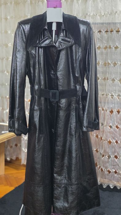 Женский кожаный плащ итальянский, лайковая натуральная замша