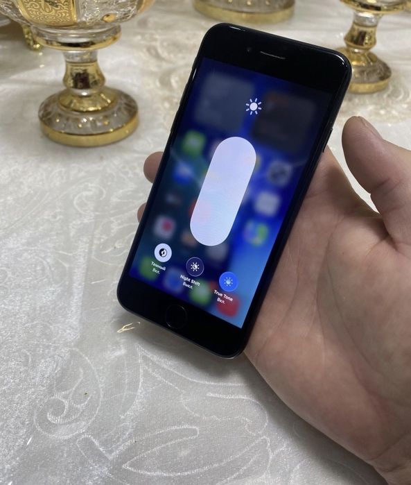 Iphone Se 128gb ideal sotiladi. Holati bomba