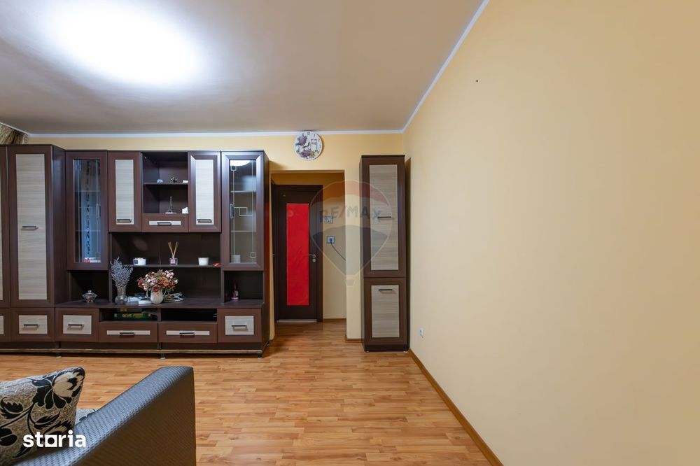 Apartament cu 2 camere semidecomandat, zona Ura, str. Electricienilor