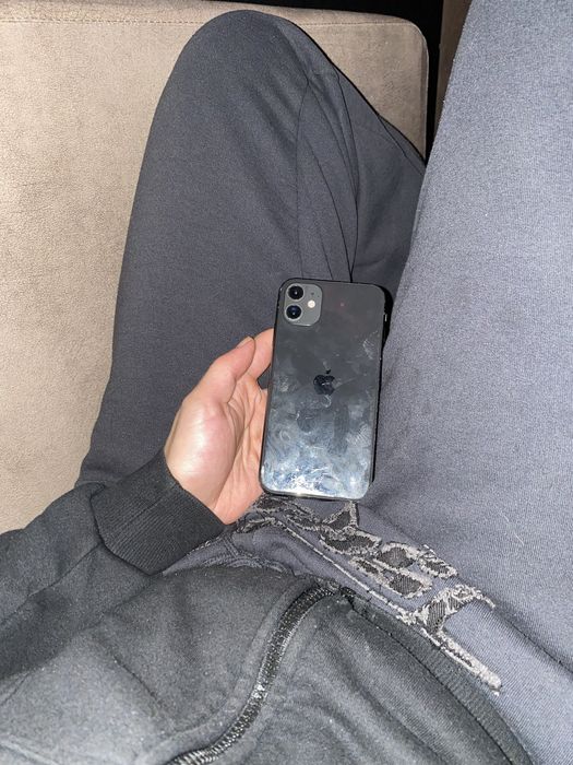 Продам iphone 11 128 gb