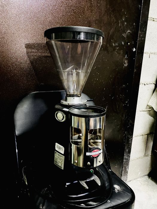 Срочно Продам кофемолку