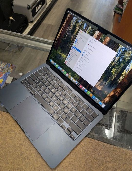 MacBook Air на M2 (8 GB / 256 GB)
