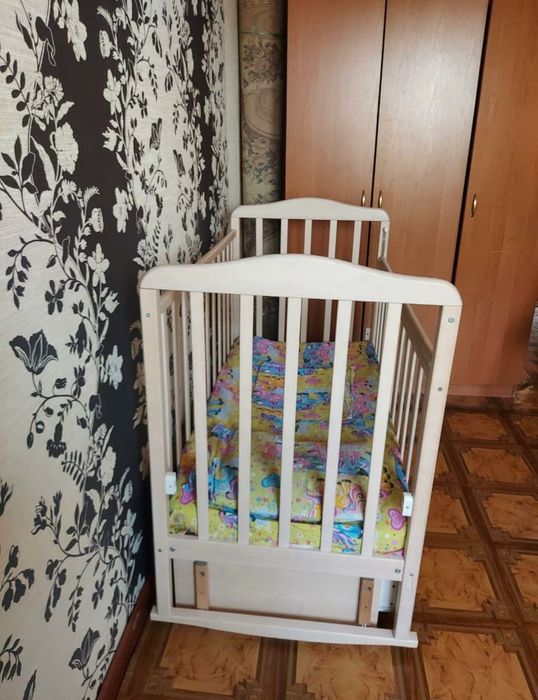 Манежка детская срочно!!!