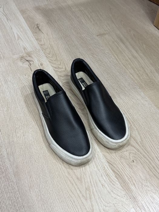 Мокасины легкие.