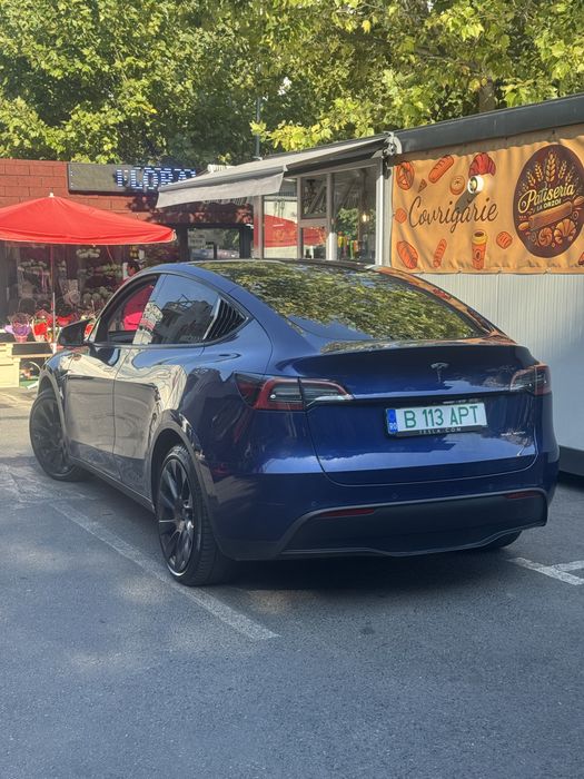 TESLA Model Y 2022 — imagine 5