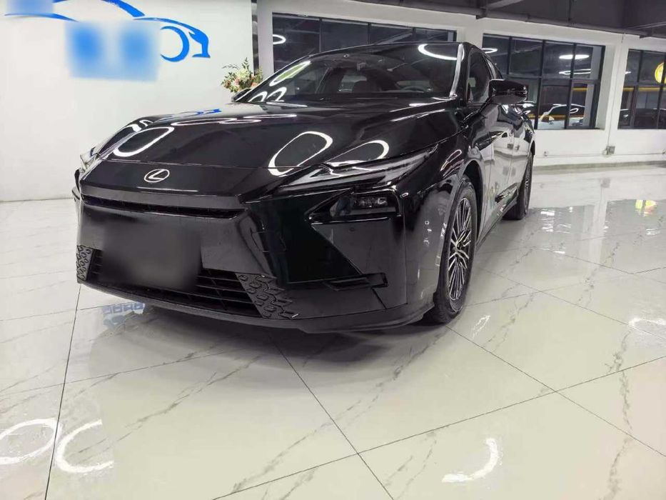 Lexus ES 300h Base Version