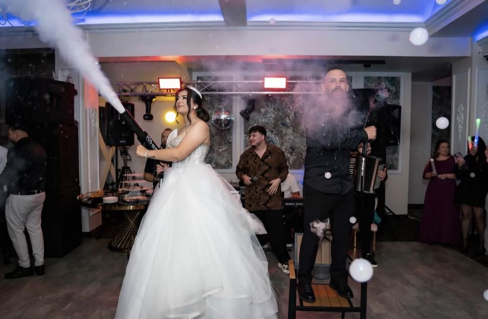 Pistoale CO2 Ice Gun cu fum – nunți, botezuri, petreceri