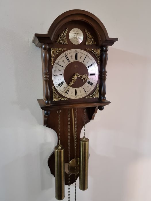 Старинен стенен часовник AMS