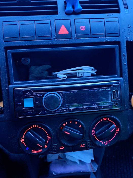 Продавам VW Polo