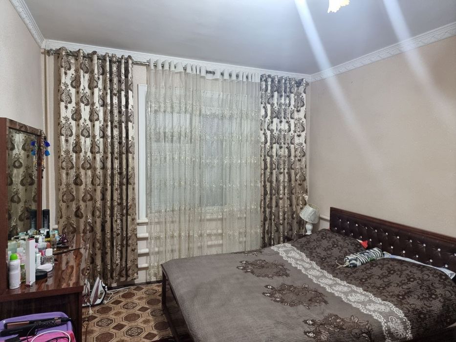 5-mavzeda 4 honali uy.jihozlari bilan.