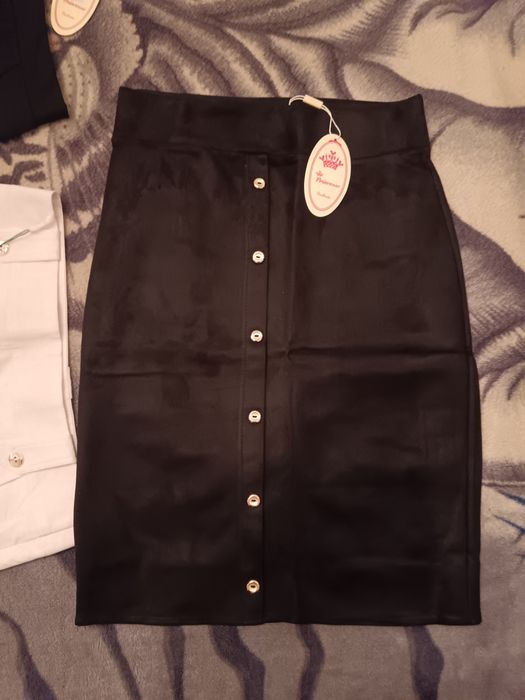 Продам новые  юбки. Размеры 46-54