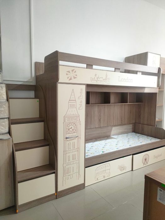 Кровать со шкафом