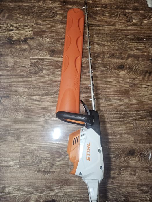 Masina tăiat gard viu stihl husa 60